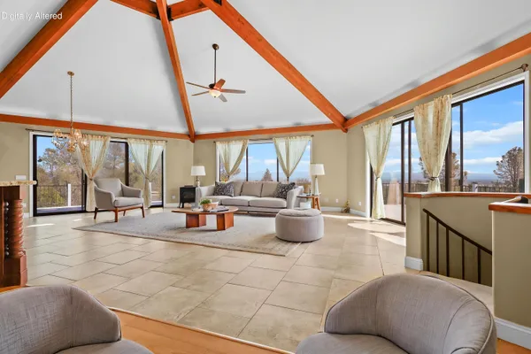 $699,900 | 17505 Forest View Drive, Redding, CA 96003