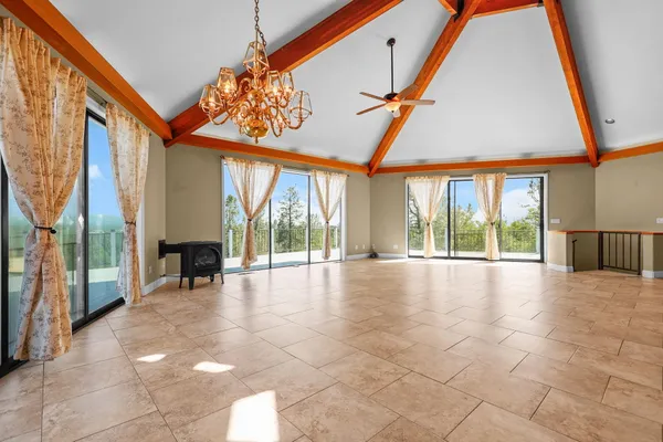 $699,900 | 17505 Forest View Drive, Redding, CA 96003