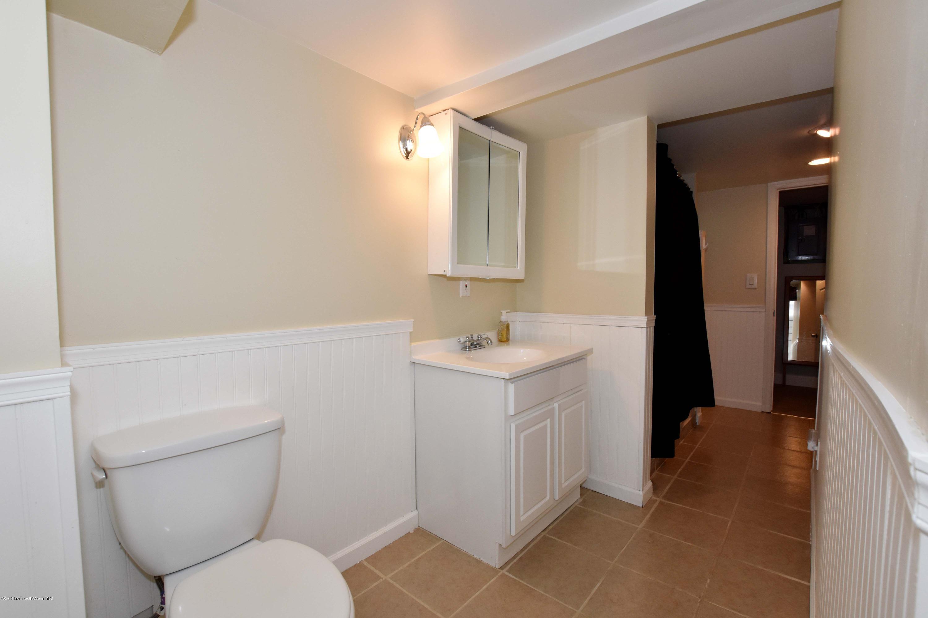 15 Darien Road Howell, NJ 07731 - Photo 14 of 18 Bathroom 2