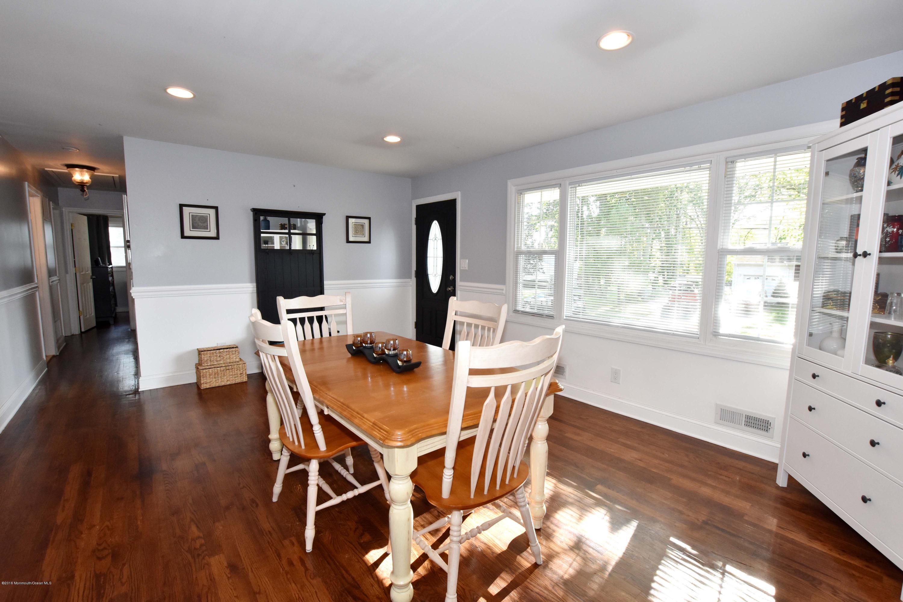 15 Darien Road Howell, NJ 07731 - Photo 4 of 18 Dining Room