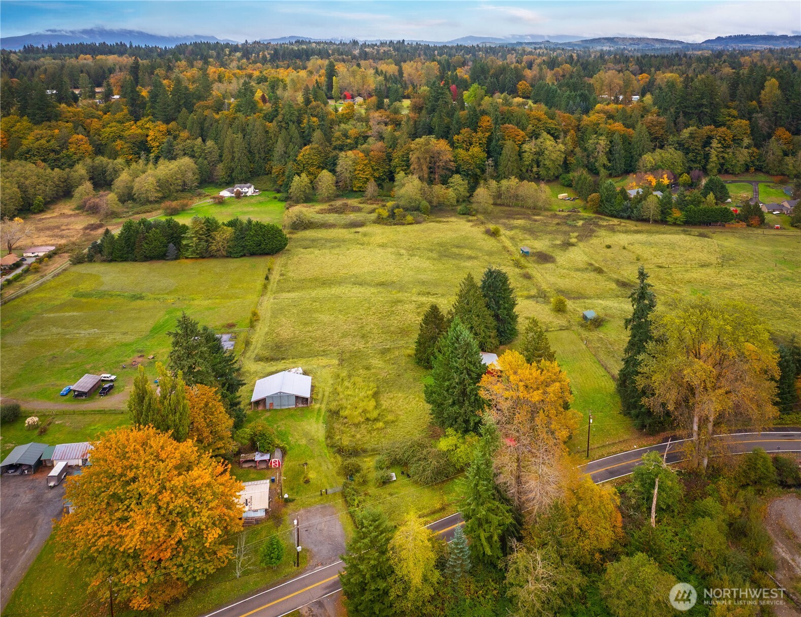 921 Russell Road Snohomish, WA 98290 - Photo 2 of 15 a view of lake view