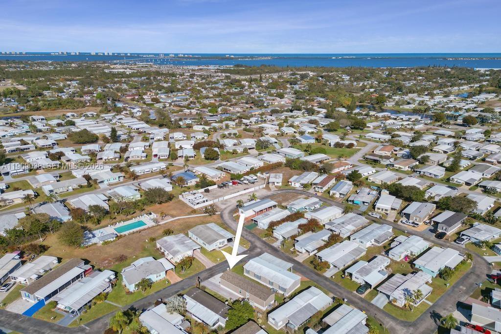 315 Northeast Cardinal Lane Stuart, FL 34957 - Photo 3 of 35