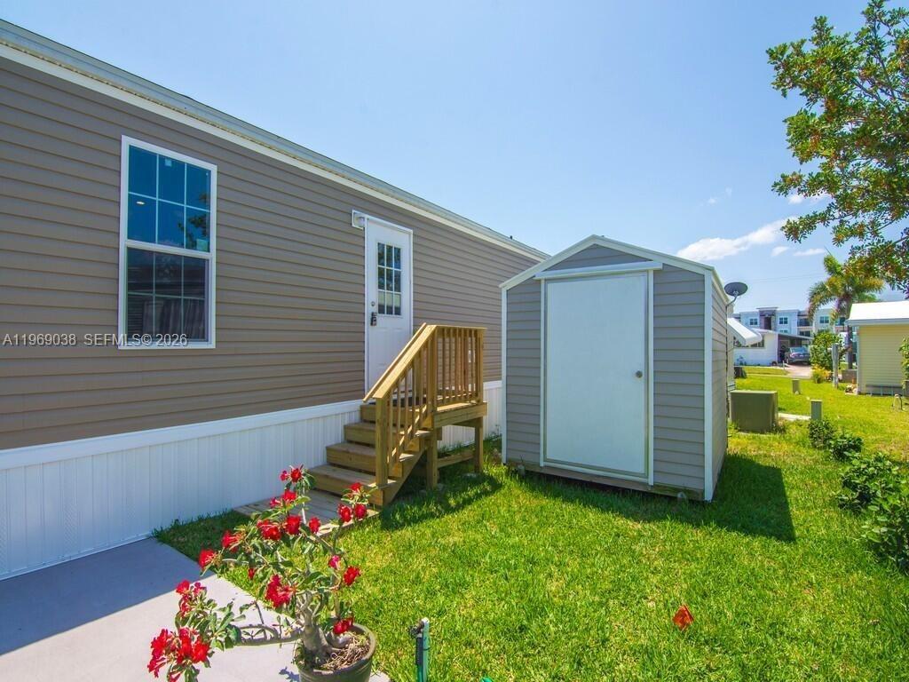 315 Northeast Cardinal Lane Stuart, FL 34957 - Photo 34 of 35