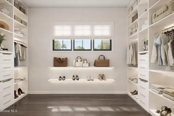 $974,900 | 10 Cedar Lane, Moreau, NY 12831