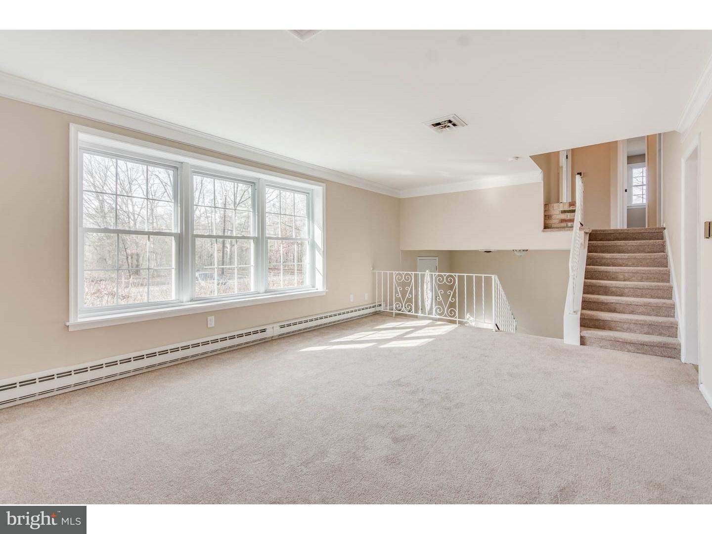 577 Atsion Road Shamong, NJ 08088 - Photo 2 of 24 Living Room