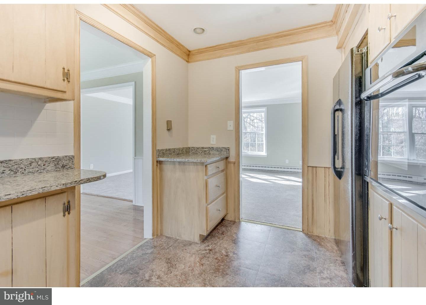 577 Atsion Road Shamong, NJ 08088 - Photo 6 of 24 Kitchen