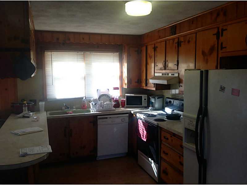 8 Normandy Road South Kingstown, RI 02879 - Photo 3 of 12 Kitchen.