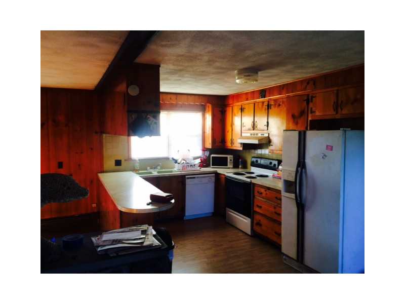 8 Normandy Road South Kingstown, RI 02879 - Photo 5 of 12 Kitchen.