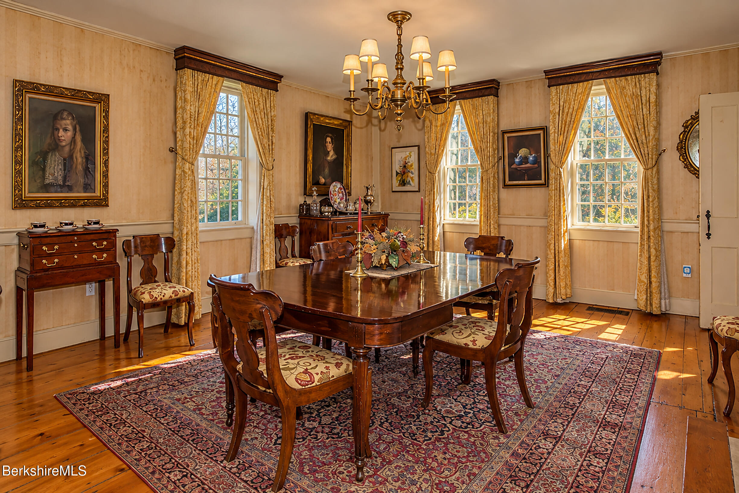 802 Stebbins Road Otis, MA 01253 - Photo 32 of 67 Dining room
