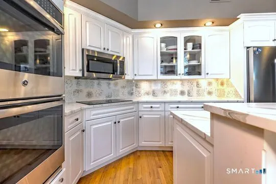 $949,900 | 11 Priorwood Gardens, Unit 11, Cromwell, CT 06416