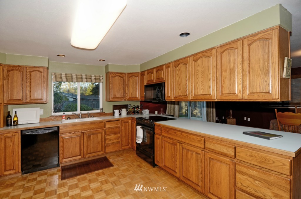 1831 224th Street Southwest Bothell, WA 98021 - Photo 7 of 15