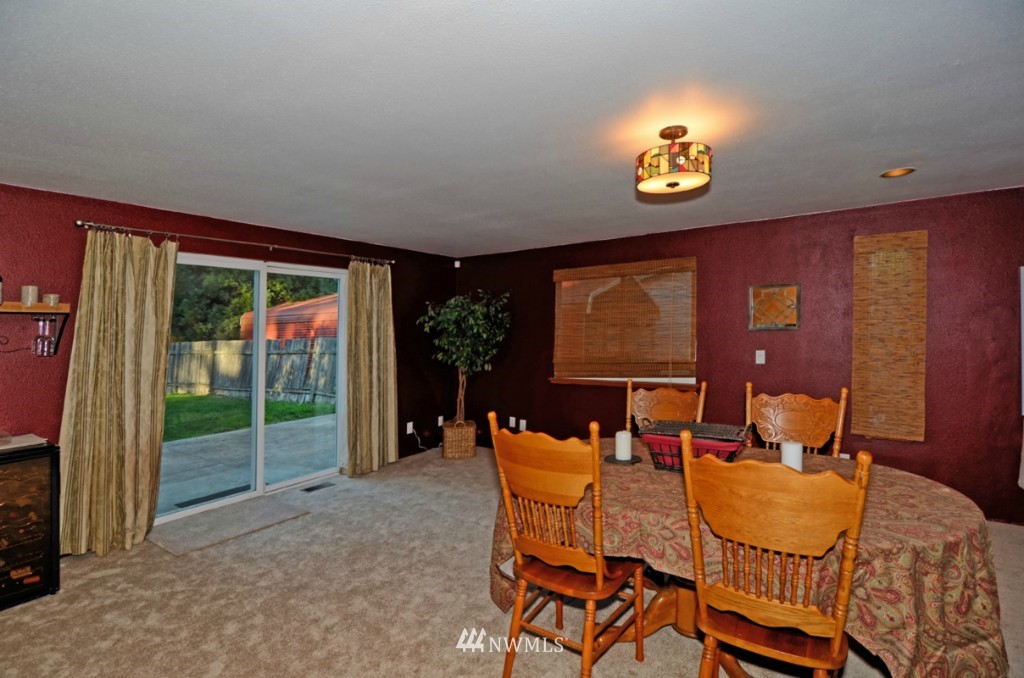 1831 224th Street Southwest Bothell, WA 98021 - Photo 9 of 15