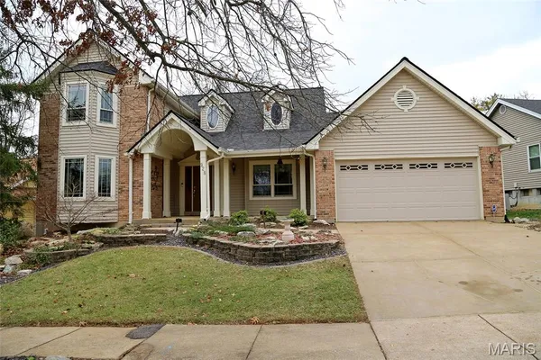 $450,000 | 928 Oak Terrace Court, Fenton, MO 63026