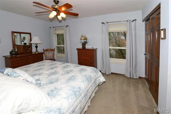 $450,000 | 928 Oak Terrace Court, Fenton, MO 63026