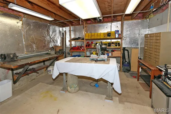 $450,000 | 928 Oak Terrace Court, Fenton, MO 63026