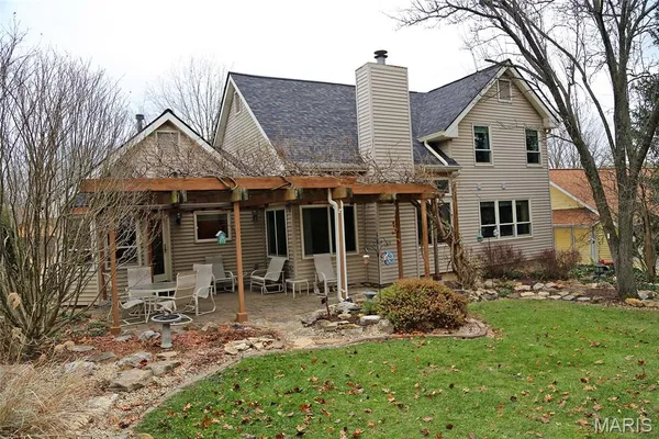 $450,000 | 928 Oak Terrace Court, Fenton, MO 63026