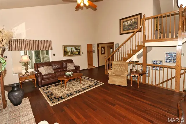 $450,000 | 928 Oak Terrace Court, Fenton, MO 63026