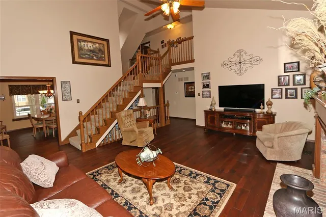 $450,000 | 928 Oak Terrace Court, Fenton, MO 63026