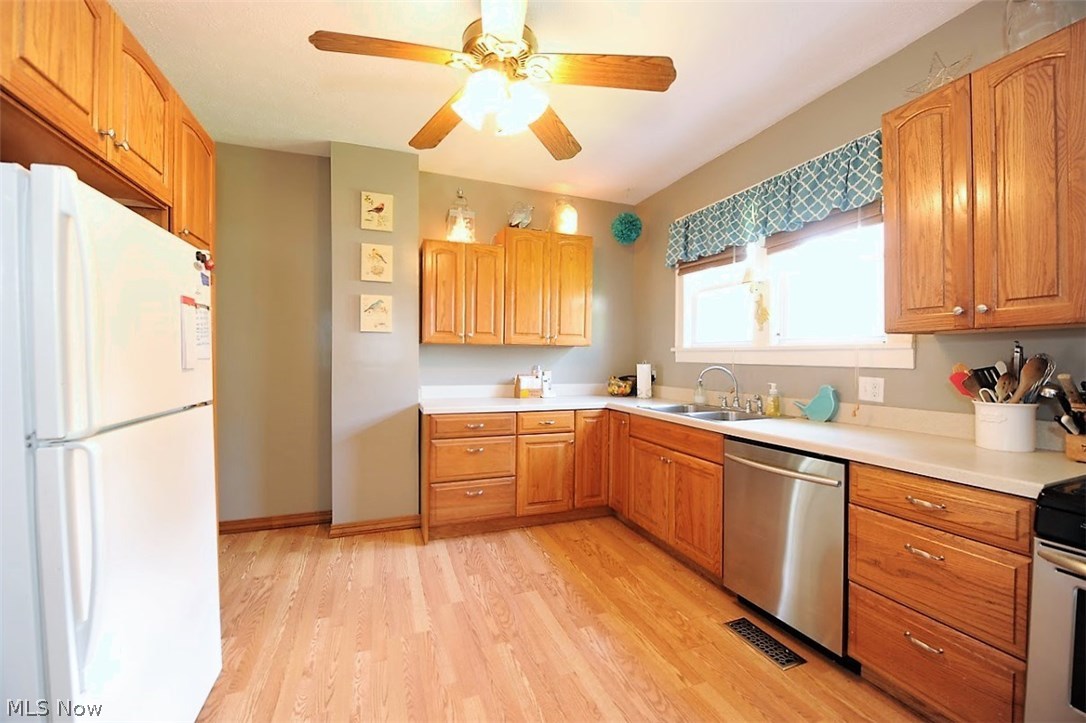 3925 Johnson Road Norton, OH 44203 - Photo 11 of 25 * Wide Kitchen