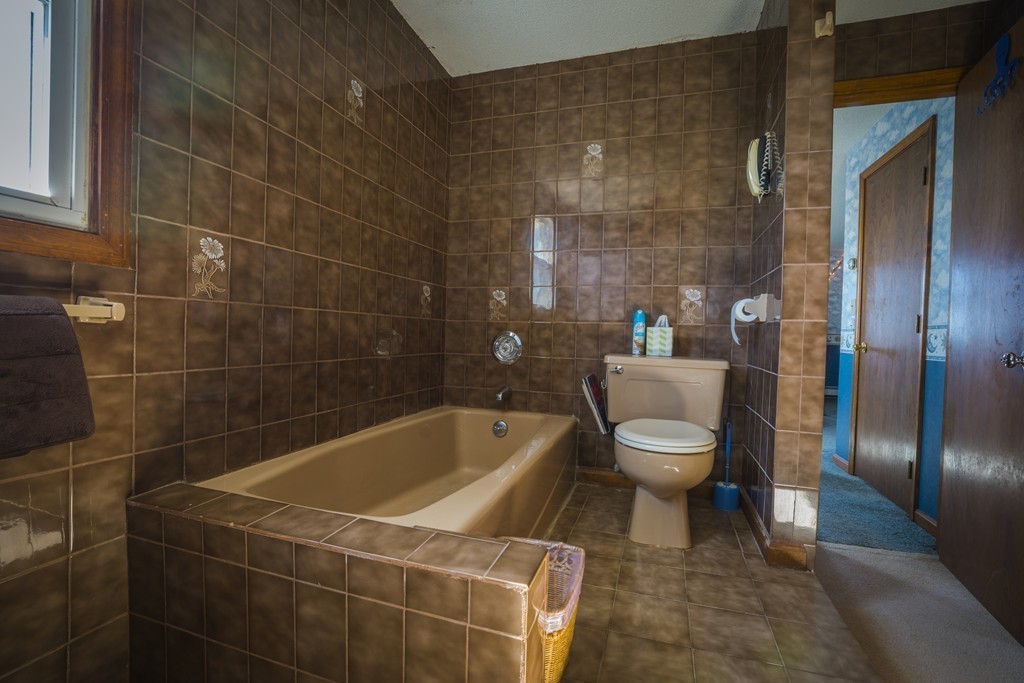 33 Piasta Road Dudley, MA 01571 - Photo 18 of 25