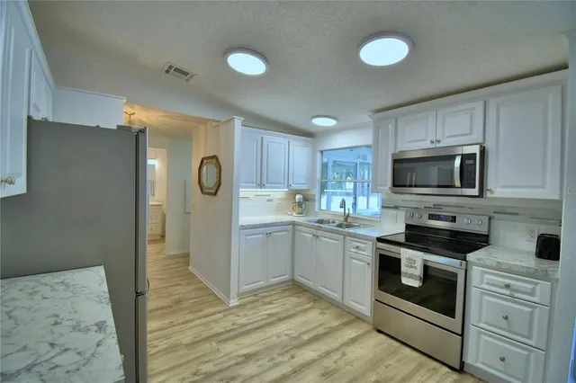 $189,000 | 4802 Colonnades Circle East, Lakeland, FL 33811