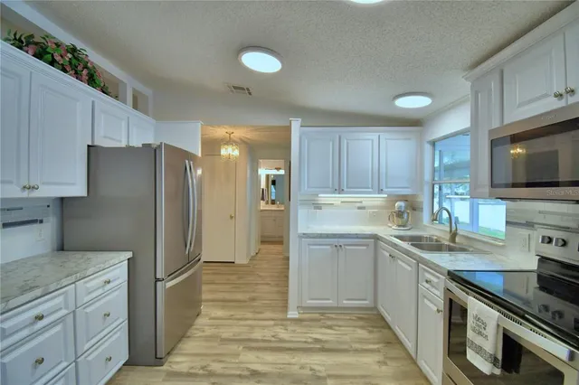 $189,000 | 4802 Colonnades Circle East, Lakeland, FL 33811