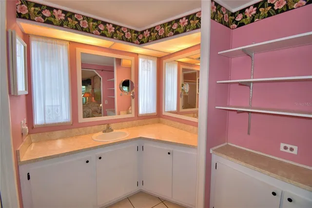 $189,000 | 4802 Colonnades Circle East, Lakeland, FL 33811