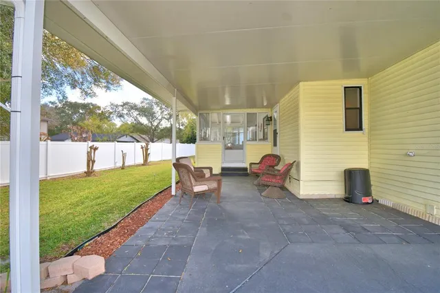 $189,000 | 4802 Colonnades Circle East, Lakeland, FL 33811