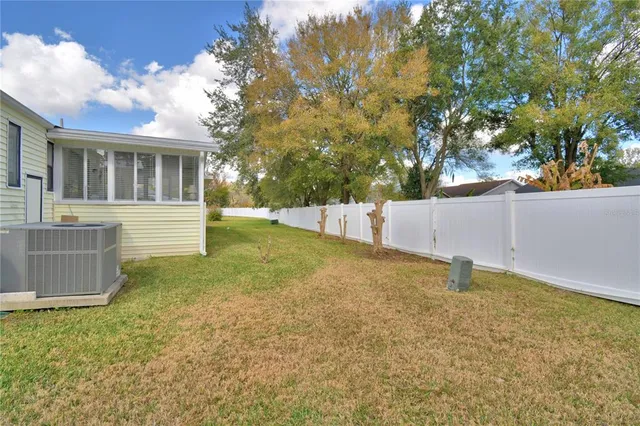 $189,000 | 4802 Colonnades Circle East, Lakeland, FL 33811