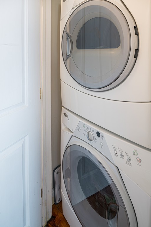 295 D Street, Unit 1 Boston, MA 02127 - Photo 13 of 13 a utility room with dryer and washer