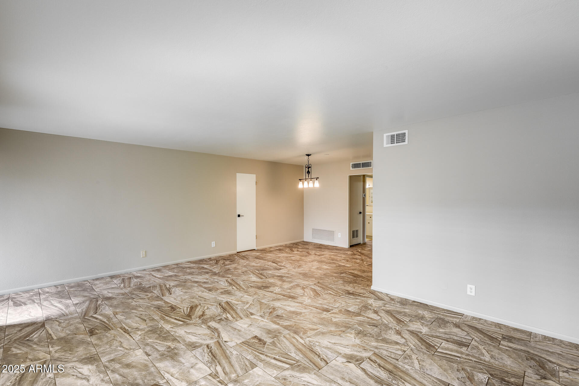 146 East Coronado Road, Unit 40 Phoenix, AZ 85004 - Photo 10 of 39 a view of a big room with a stove