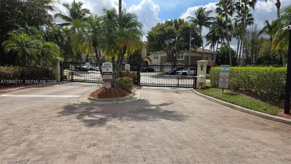 $2,100 | 15065 Michelangelo Boulevard, Unit 204, Delray Beach, FL 33446