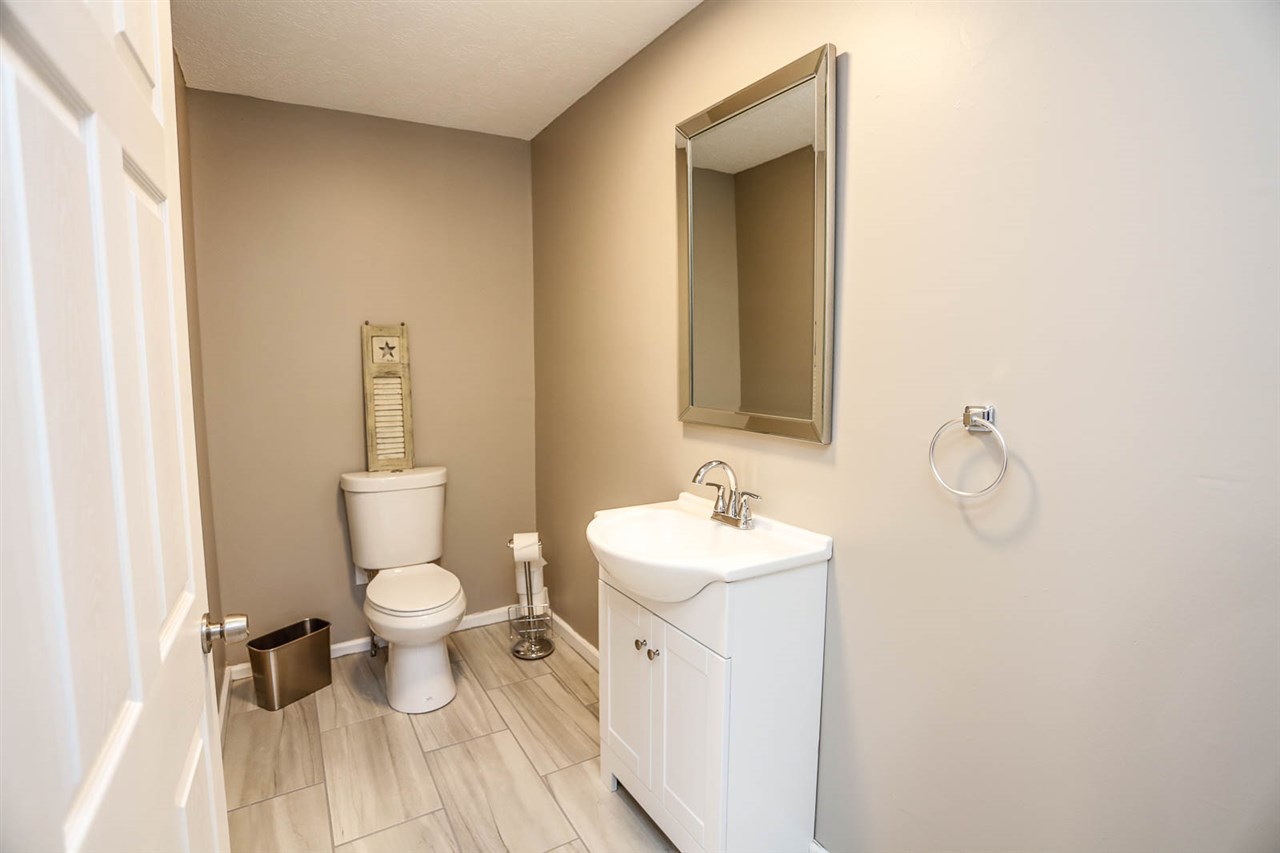 1802 Candia Road Manchester, NH 03104 - Photo 17 of 21