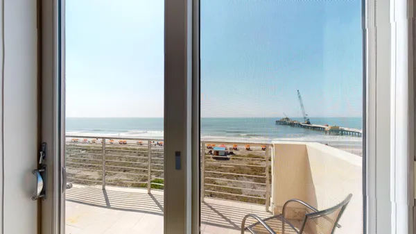 $4,900,000 | 113 East Arctic Avenue, Unit B, Folly Beach, SC 29439