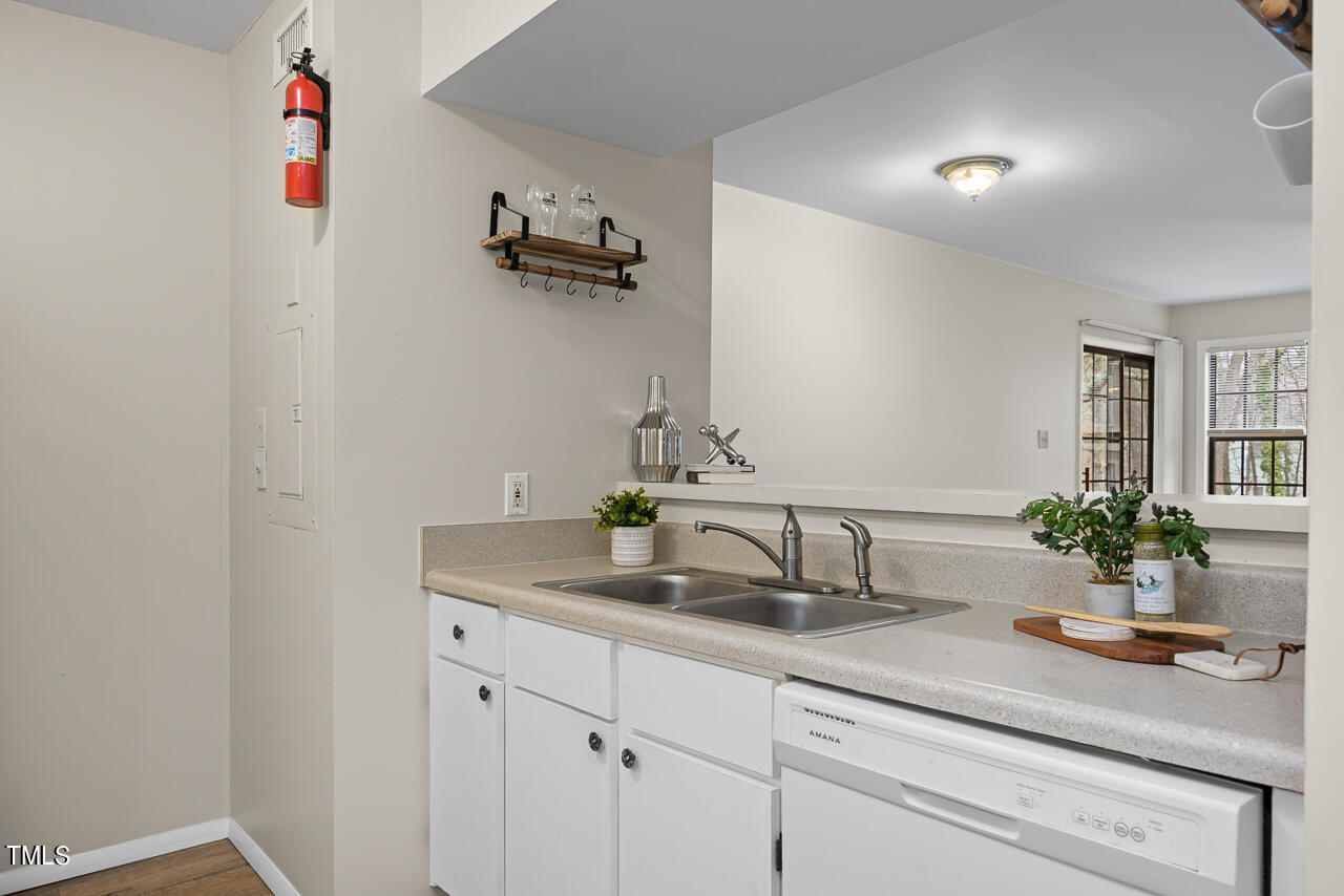 3704 Chimney Ridge Place, Unit 104 Durham, NC 27713 - Photo 12 of 24 3704-no104-chimney-ridge-15