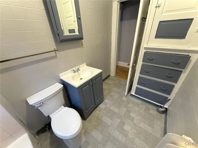 $1,850 | 367 Furman Street, Unit 2, Syracuse, NY 13205