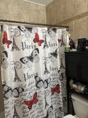 a view of utility room