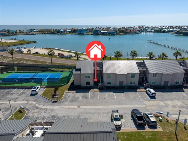 $388,900 | 2701 Bayhouse Drive, Unit 2701, Rockport, TX 78382