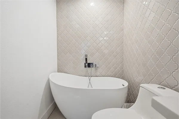 $388,900 | 2701 Bayhouse Drive, Unit 2701, Rockport, TX 78382