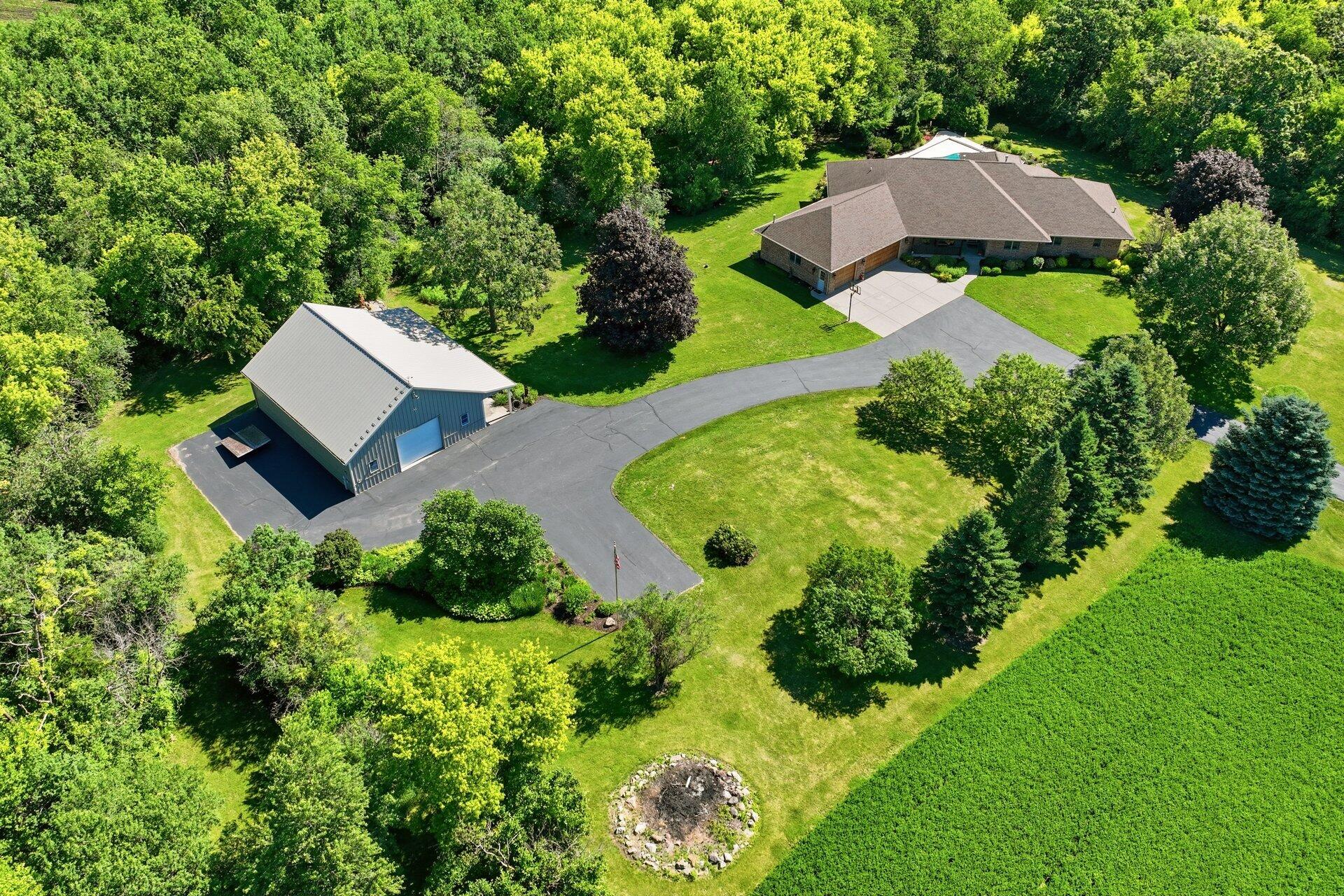 9325 East Six Corners Road Johnstown, WI 53563 - Photo 37 of 42 Beautiful Property
