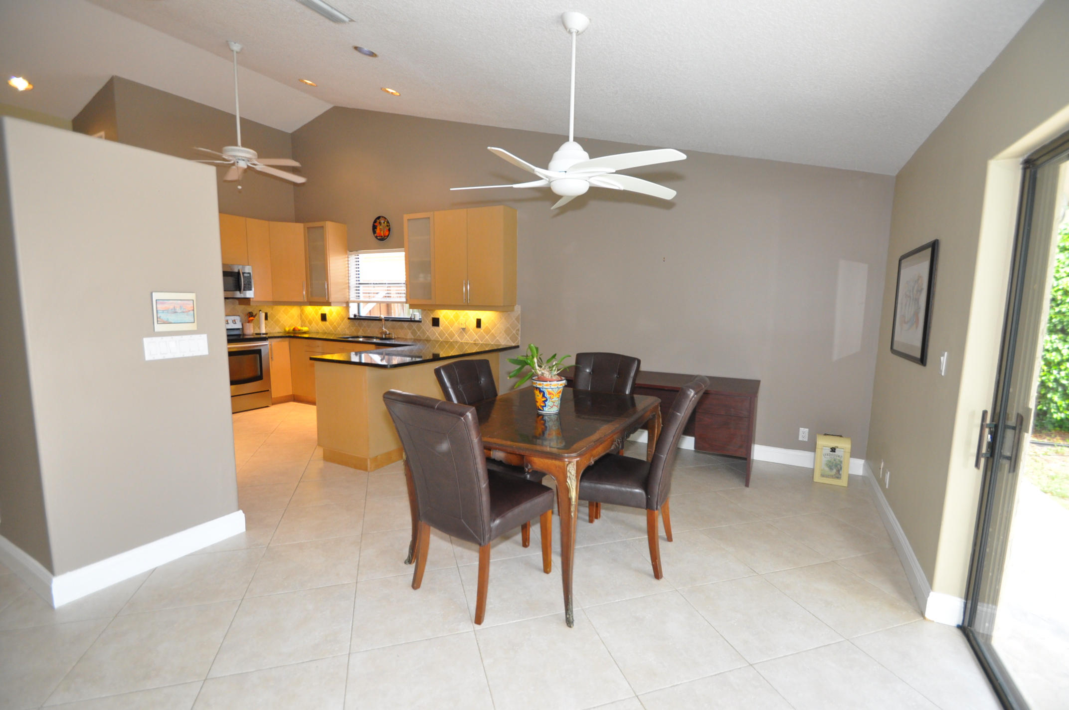 307 Seneca Lane Boca Raton, FL 33487 - Photo 20 of 26 DSC_0596