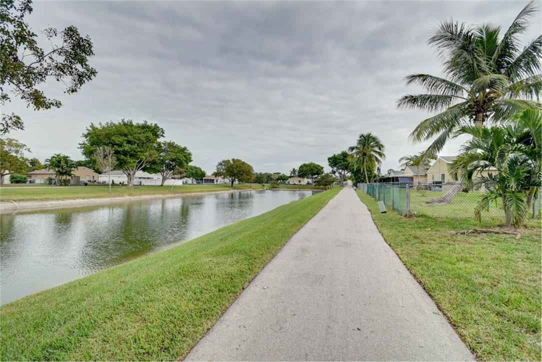 8383 Summer Field Place Boca Raton, FL 33433 - Photo 24 of 27 Photo 24