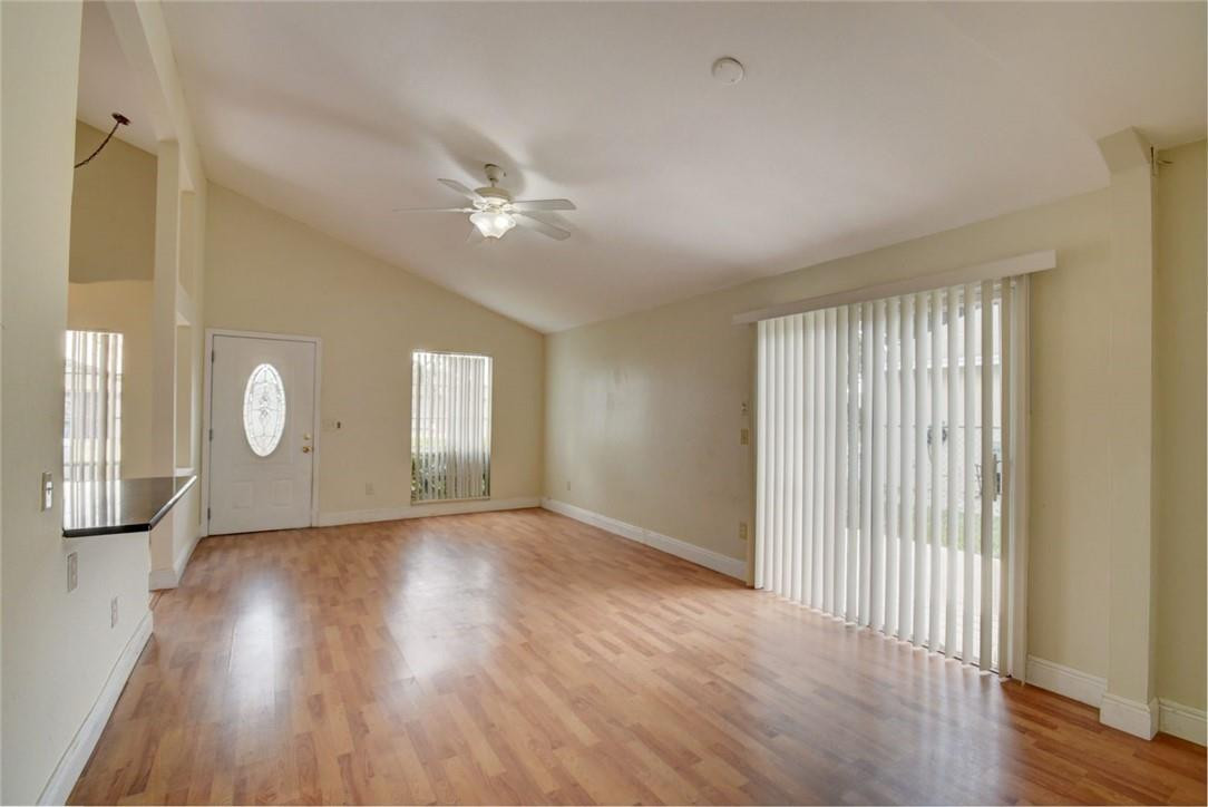 8383 Summer Field Place Boca Raton, FL 33433 - Photo 5 of 27 Photo 5