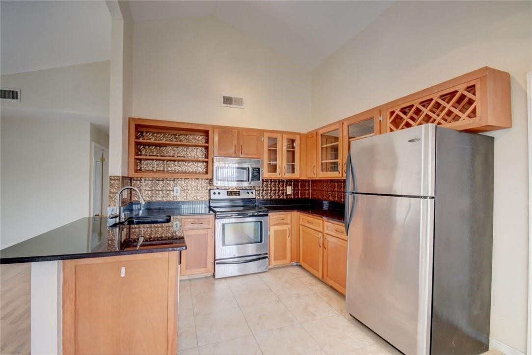 8383 Summer Field Place Boca Raton, FL 33433 - Photo 9 of 27 Photo 9