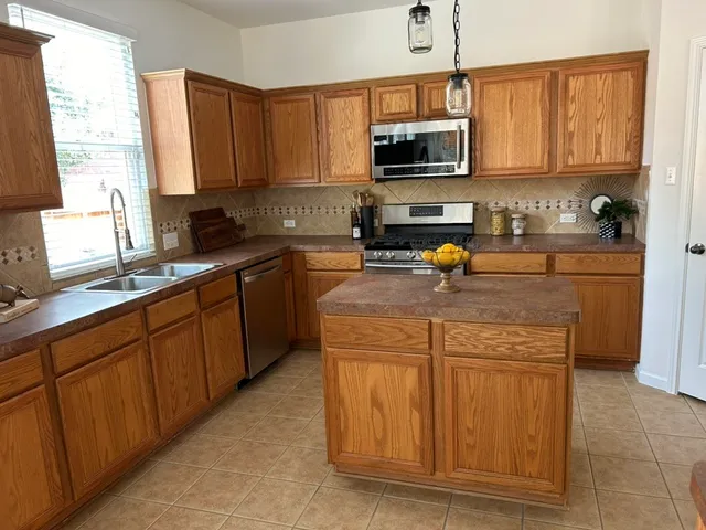 $2,495 | 11300 Faber Valley Cove, Austin, TX 78754