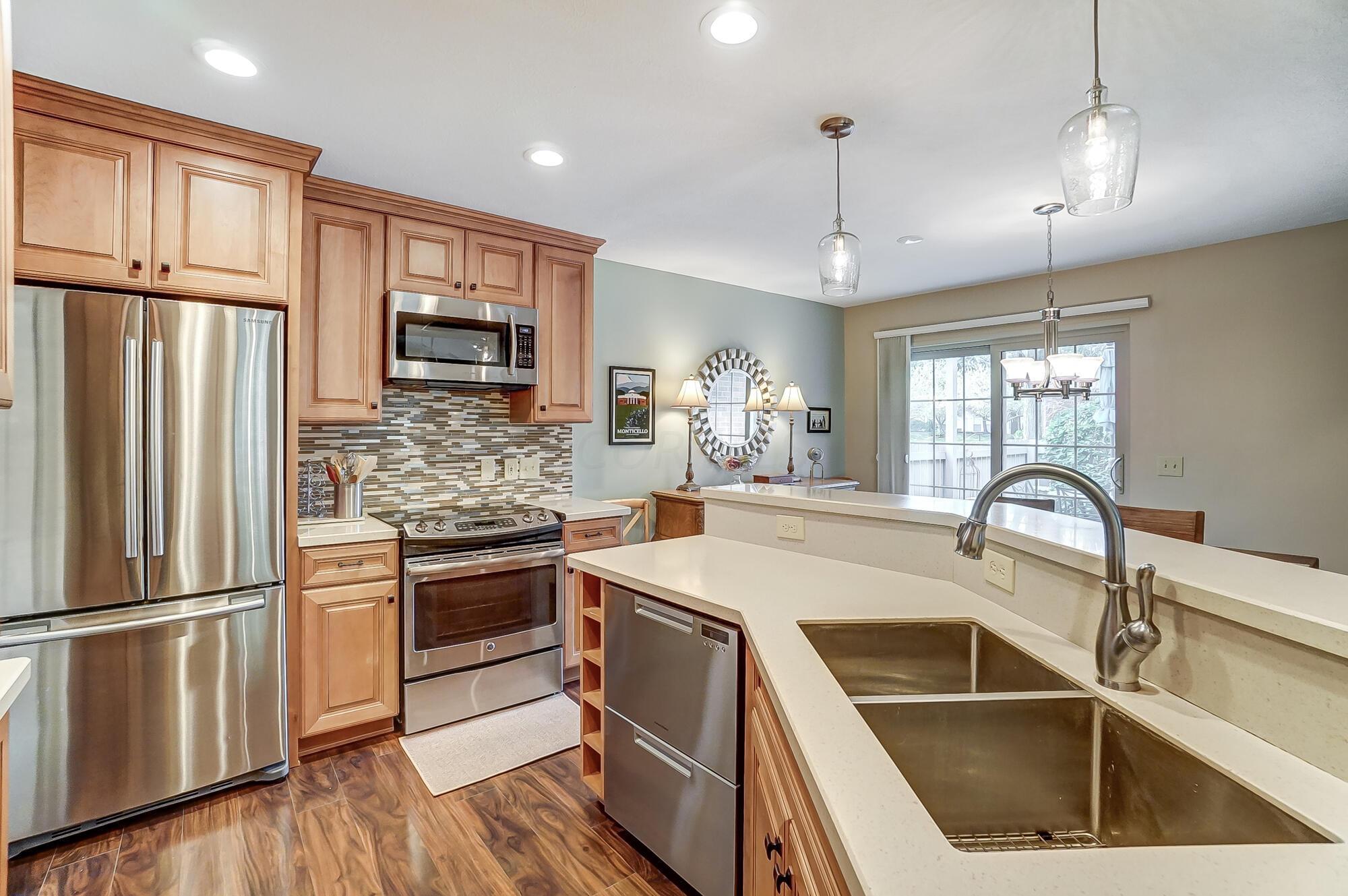5820 Locbury Lane, Unit R Dublin, OH 43016 - Photo 12 of 29 024