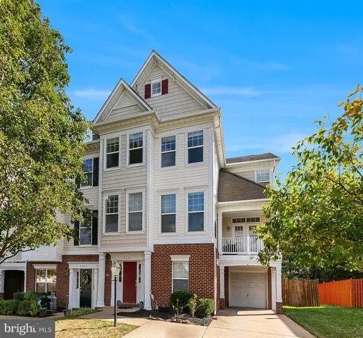 $2,850 | 8265 Glade Bank Drive, Manassas, VA 20111