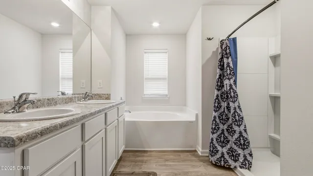 $2,800 | 3996 Silver Spur Road, Panama City, FL 32404