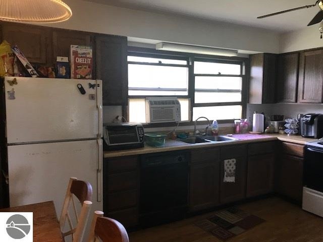 11680 West Geers Road McBain, MI 49657 - Photo 5 of 13 1855373-4.JPG