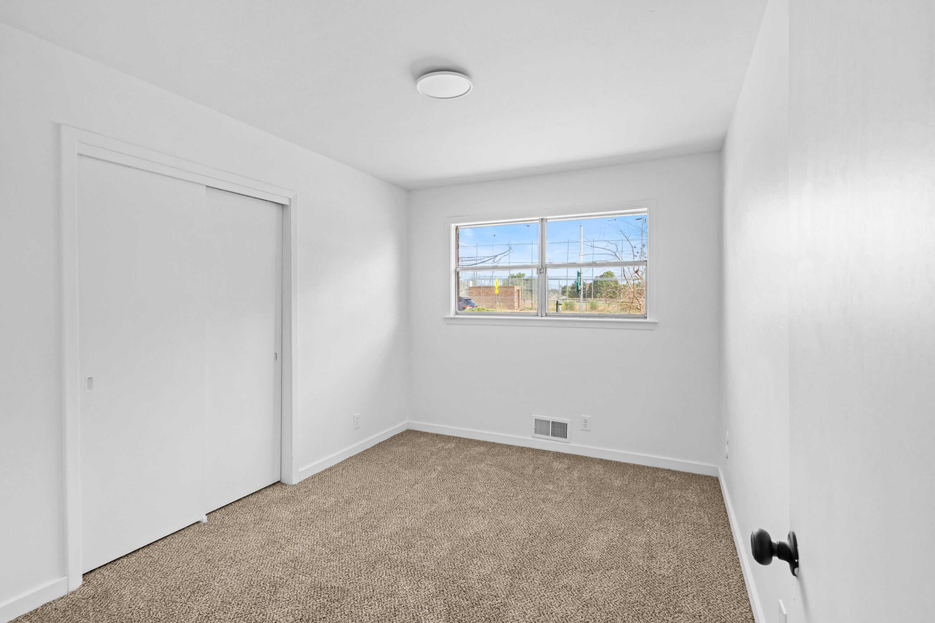 4721 Comanche Road Northeast Albuquerque, NM 87110 - Photo 19 of 33 Gallery Image 19